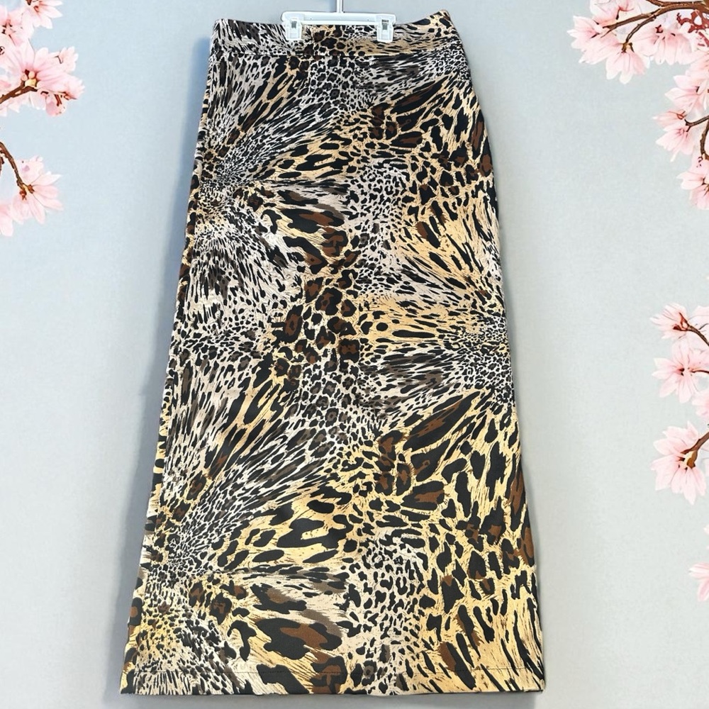 Chic Leopard Print Pencil Skirt